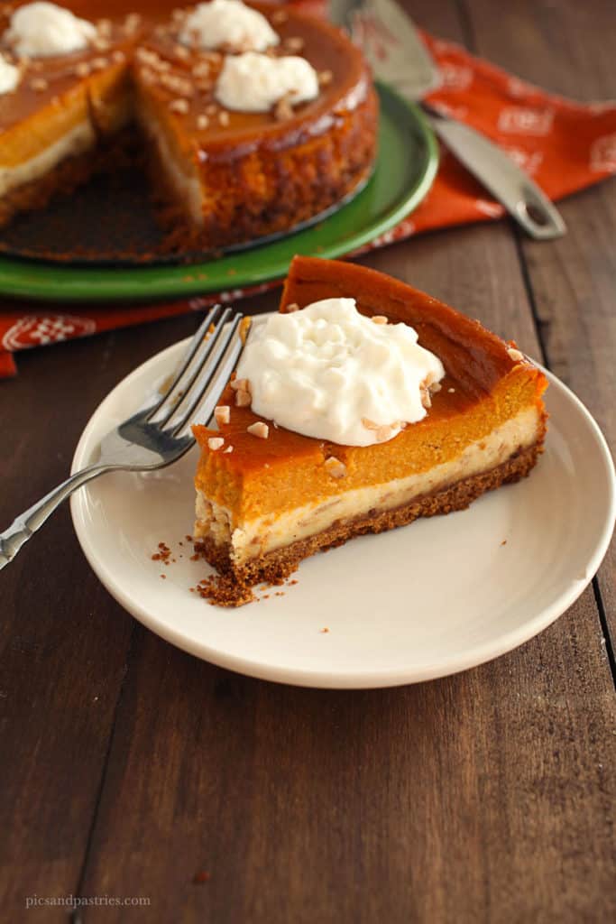 pumpkin pie toffee cheesecake